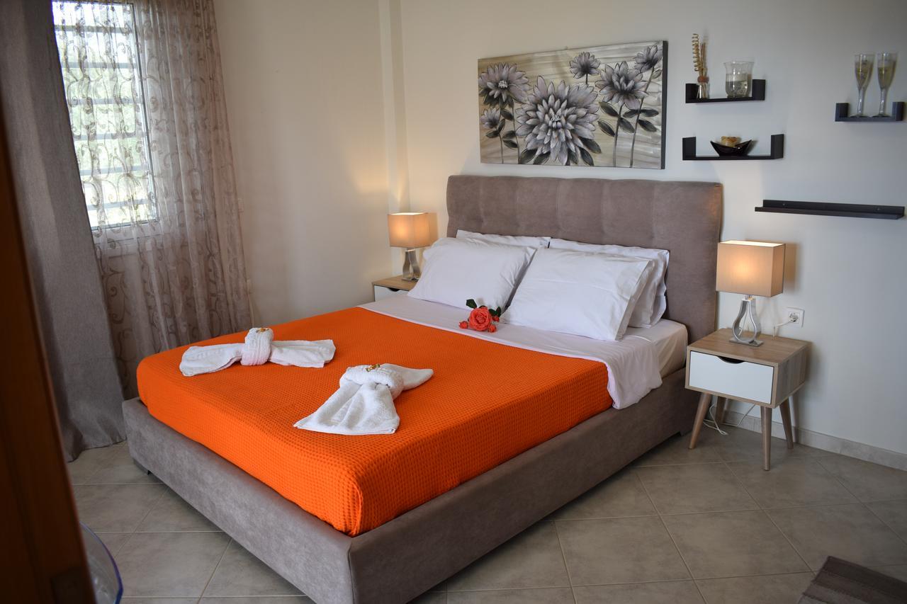 Studio Holiday Kalamata Apartment Exterior photo